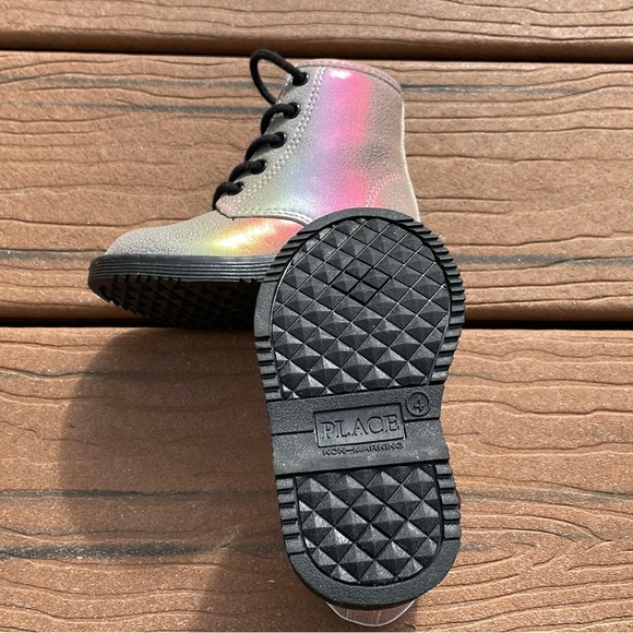 Children’s place toddler Doc Maarten look a like bootie. - Picture 2 of 3